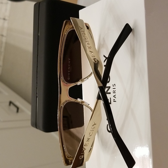 Sunglasses - Picture 4 of 6